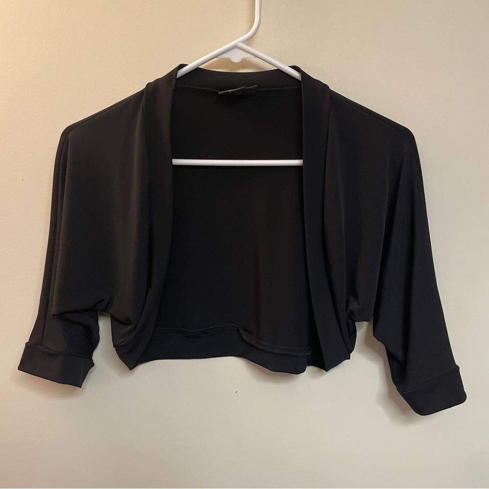 Dressbarn Classic‎ Black Top